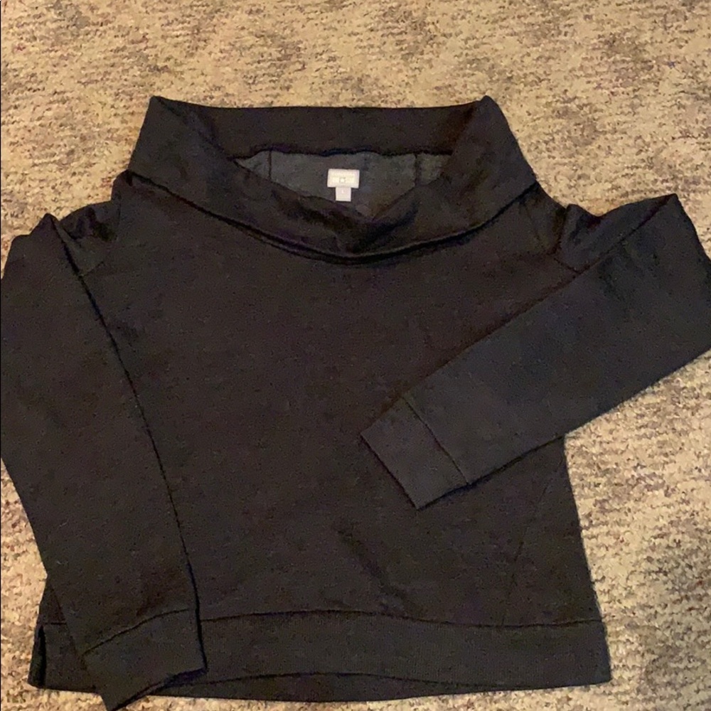 Woman’s Converse All Star long sleeved shirt